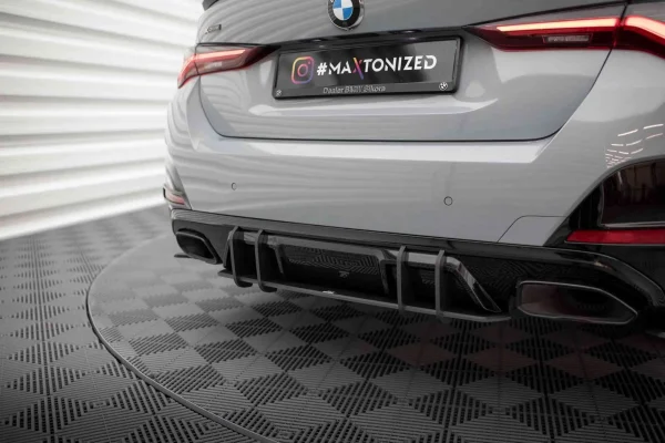 Difusor trasero Street Pro BMW 4 Gran Coupe M440i G26 - Imagen 5