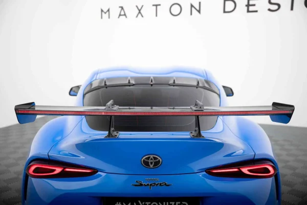 Alerón de carbono con montaje en cisne superior + LED Toyota Supra Mk5 - Imagen 9