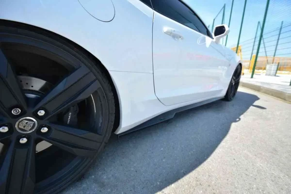 DIFUSORES DE FALDÓN LATERALES CHEVROLET CAMARO 6.ª GENERACIÓN FASE I 2SS COUPÉ