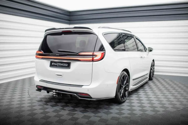Splitter trasero (con barras verticales) Chrysler Pacifica Mk2 Facelift - Imagen 2