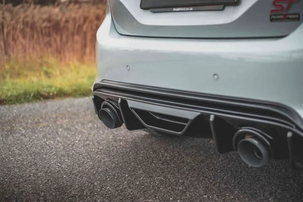 Faldón trasero V.3 Ford Fiesta ST Mk8 - Imagen 7