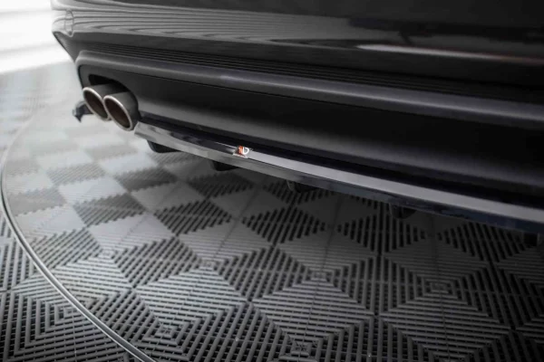 Splitter trasero (con barras verticales) Jaguar XE X760 Facelift - Imagen 4