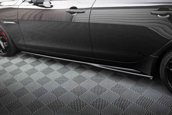 Faldones laterales difusores Jaguar XE X760 Facelift - Imagen 4