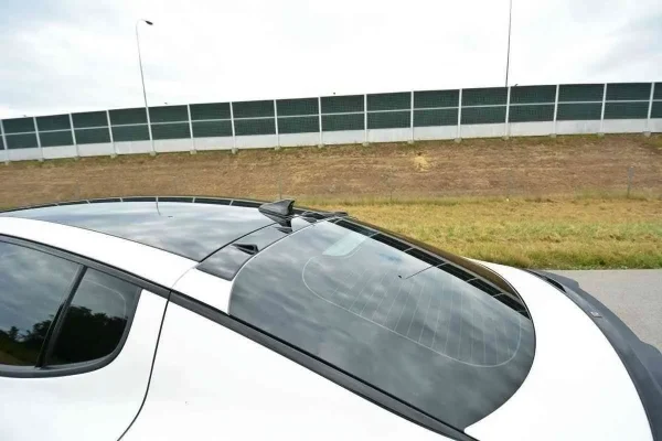 La ampliación de la luneta trasera del Kia Stinger GT / GT-Line / Standard Mk1