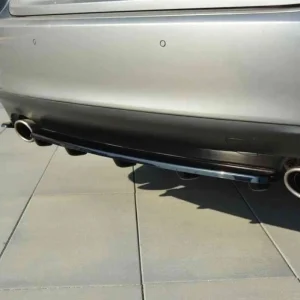 Splitter trasero Lexus IS Mk3 T (con barras verticales)