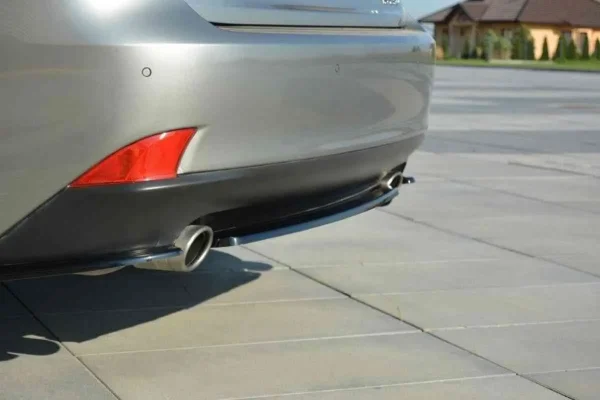 Splitter trasero Lexus IS Mk3 T (sin barras verticales)