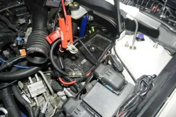 Hardrace - Brake Master Cylinder Stopper Ford Mondeo - Imagen 2