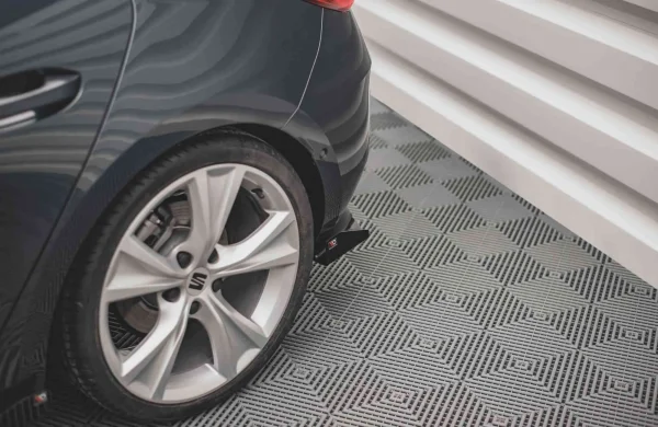Aletas laterales traseras Seat Leon FR Hatchback Mk4 - Imagen 2