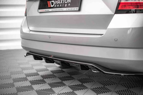 Splitter trasero (con barras verticales) Skoda Fabia Combi Mk3 - Imagen 3