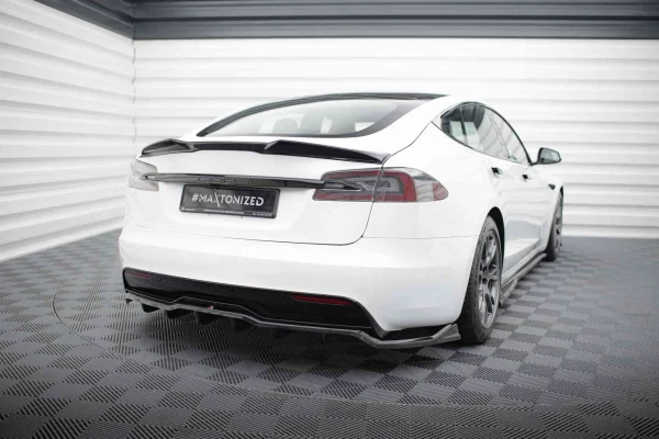 Splitter trasero (con barras verticales) V.1 Tesla Model S Plaid Mk1 Facelift - Imagen 2
