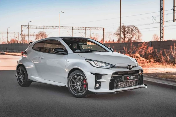 Aletas de parachoques Toyota GR Yaris Mk4 - Imagen 4