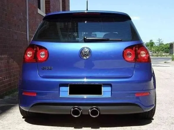 FALDÓN TRASERO VW GOLF V R32 (con 2 orificios de escape, para escape R32)