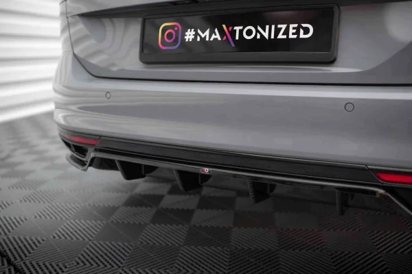 Splitter trasero (con barras verticales) Volkswagen Passat R-Line B8 Facelift - Imagen 3