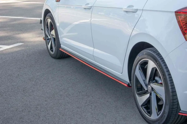 DIFUSORES DE FALDÓN LATERALES Volkswagen Polo GTI / R-line Mk6 - Imagen 3