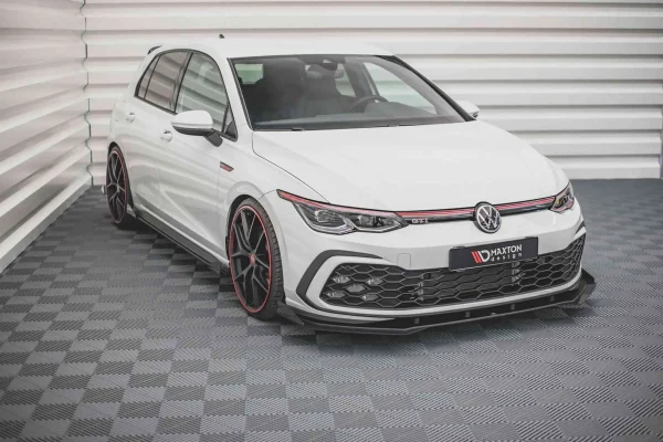 Aletas de maletero Volkswagen Golf GTI / GTE / R-Line Mk8 - Imagen 4