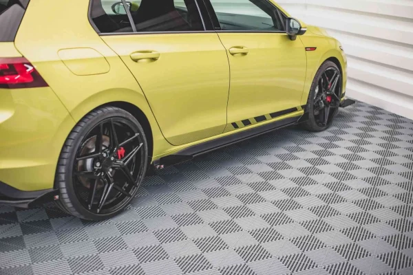 Faldones laterales y difusores de durabilidad para competición Volkswagen Golf GTI / GTE / GTI Clubsport / R-Line Mk8 - Imagen 5