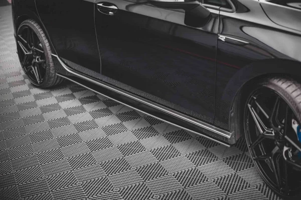 Faldones laterales difusores Street Pro Volkswagen Golf R Mk8 - Imagen 4