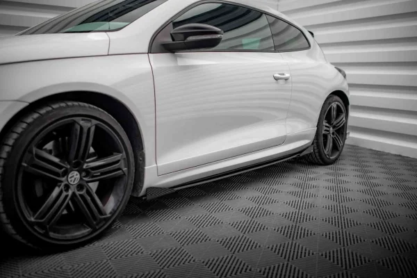 Faldones laterales Street Pro Difusores + Aletas Volkswagen Scirocco R Mk3 - Imagen 3