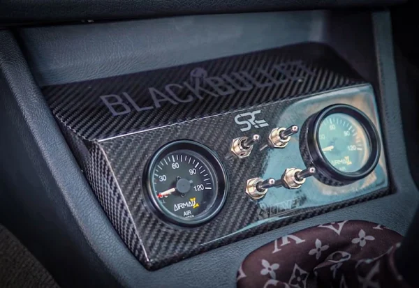 SOPORTE RELOJES BMW e30